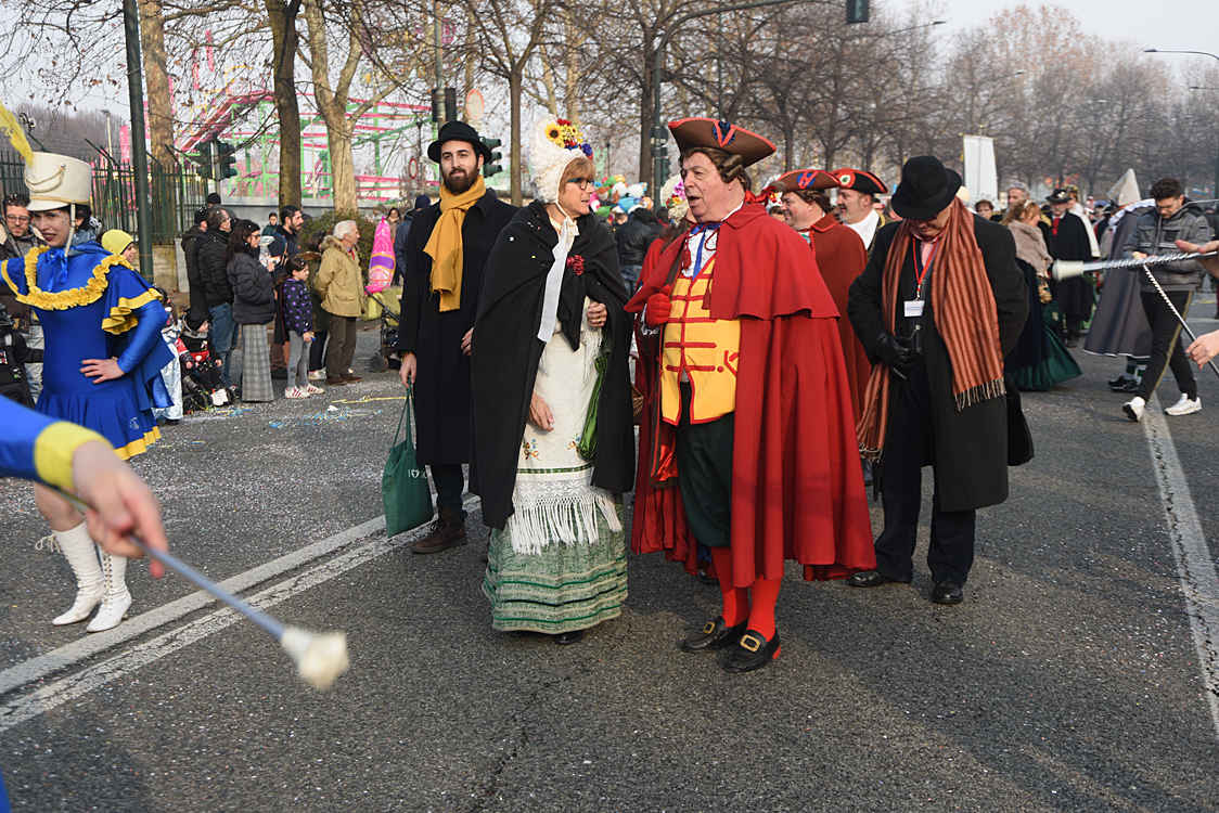 Sfilata carri Carnevale di Torino_036.jpg